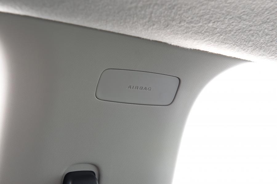 Детали интерьера Chevrolet S10 High Country 2020 года  (фото 10 из 19)